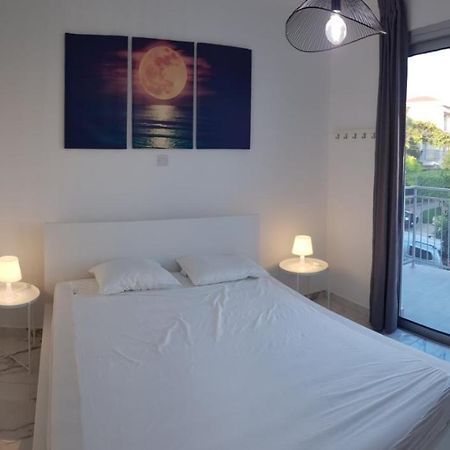 Eros Maisonette In Latchi Area Just 700 Meters Or One-Minute Drive From Polis Municipal Beach ภายนอก รูปภาพ